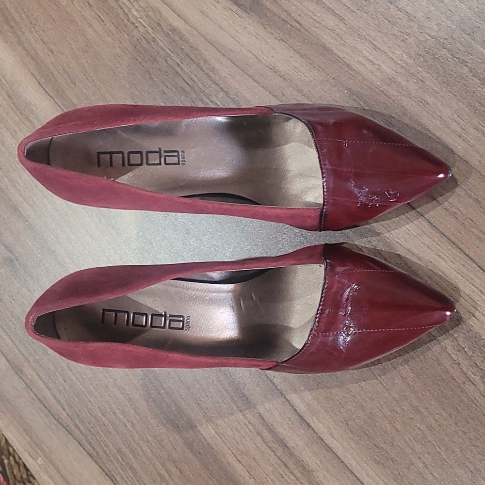 Moda Spana Burgundy Suede & Leather Heels with EEL skin design - size 7.5